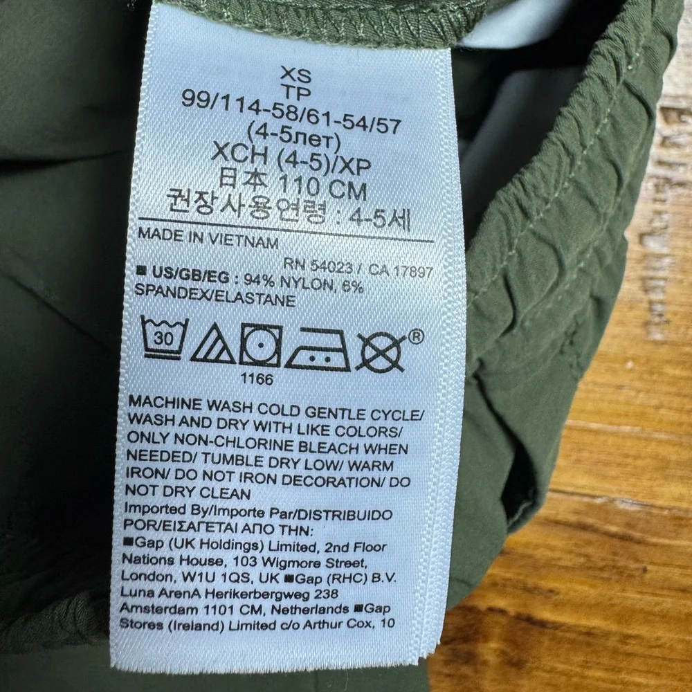 Gap Kids Boys Hybrid Pull-On Tapered Pants in Army Green Elasticized waist Sz XS